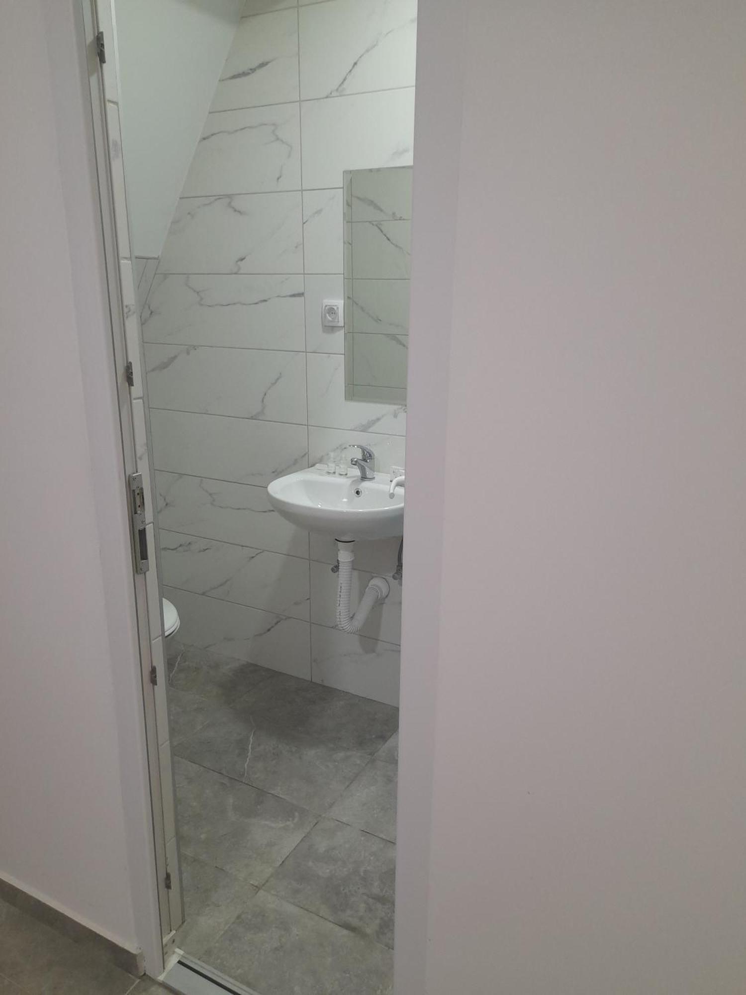 Libero Apartmani Surcin Экстерьер фото