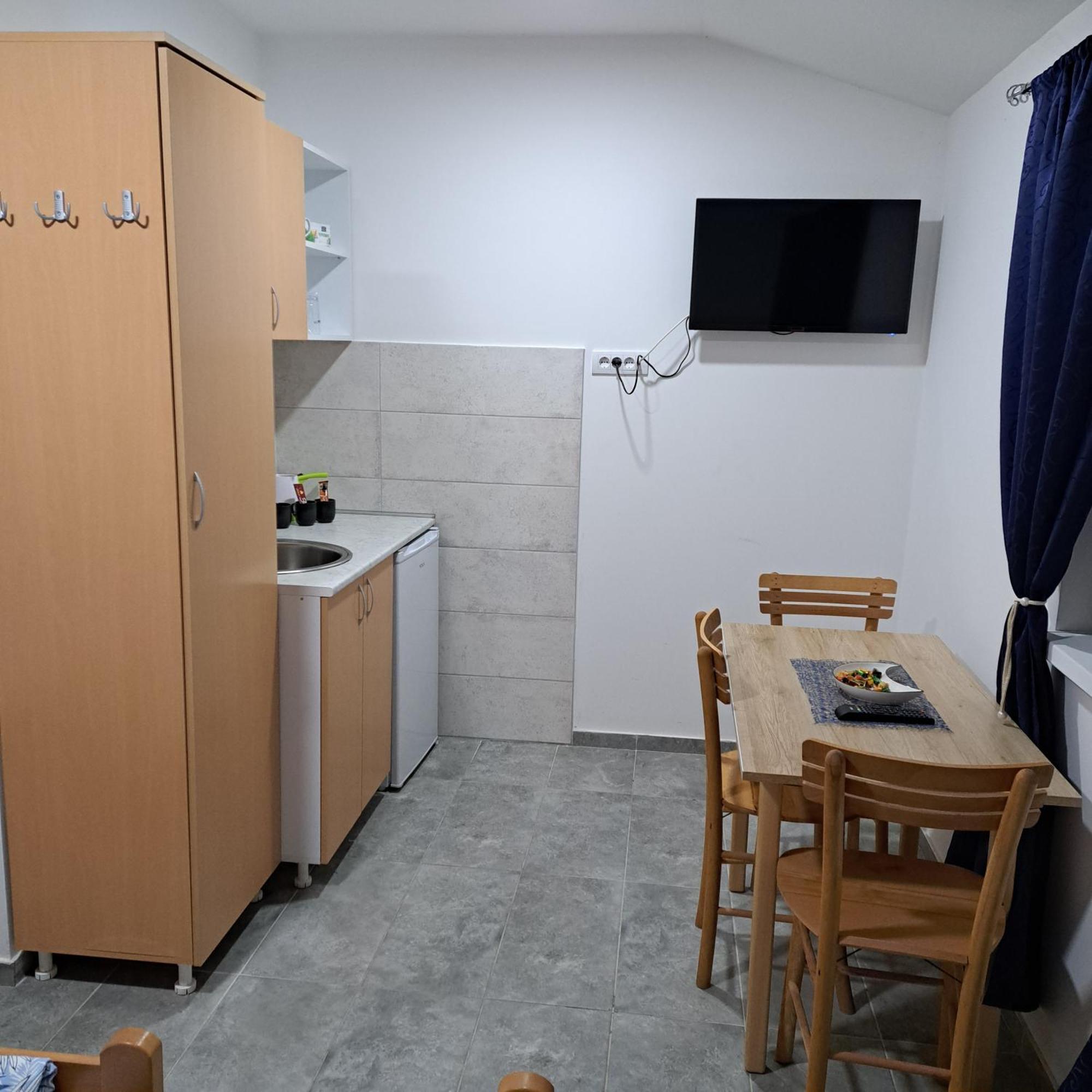 Libero Apartmani Surcin Экстерьер фото